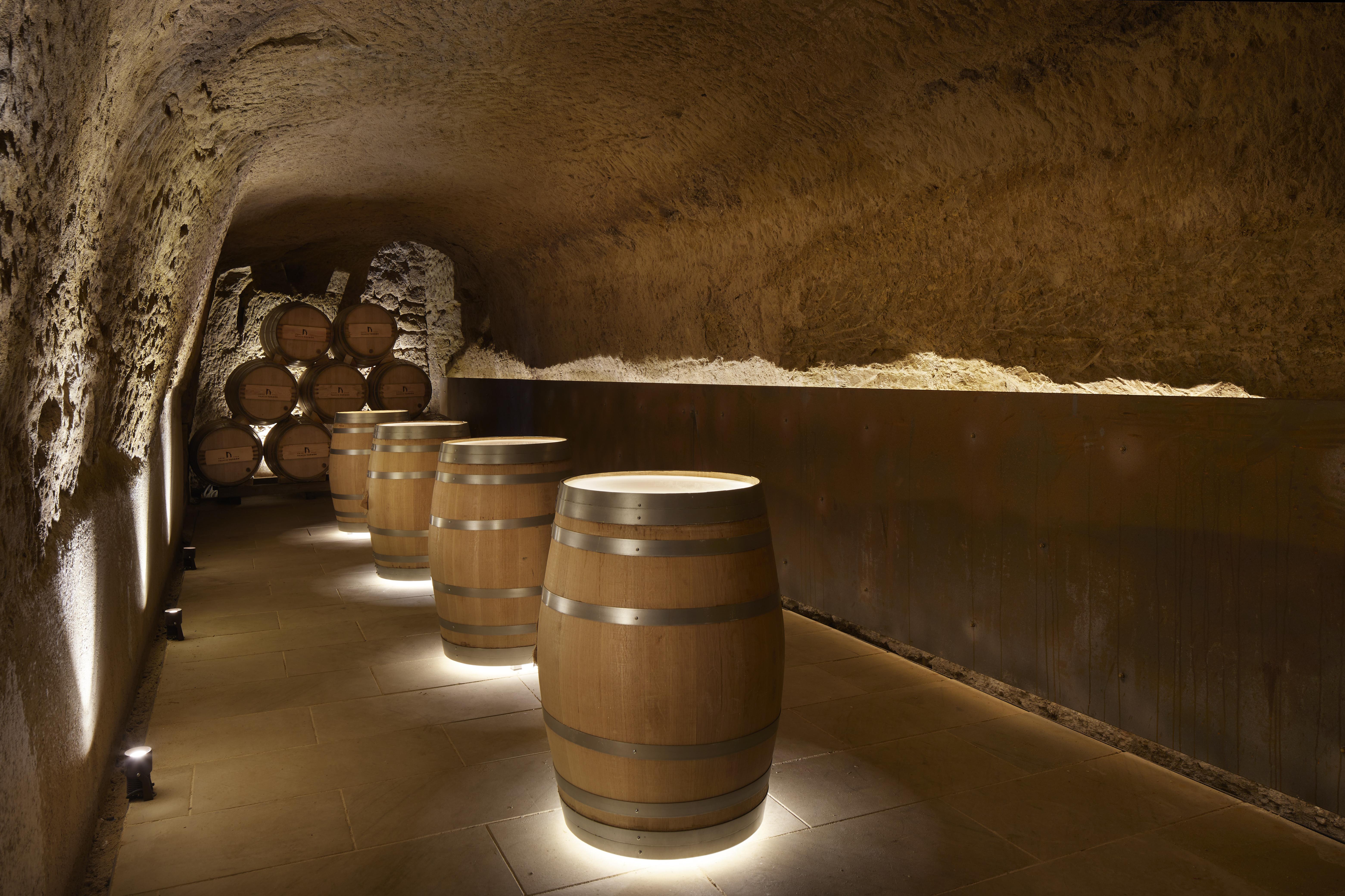 Palacio Tondon, La Rioja Brinas, Autograph Collection