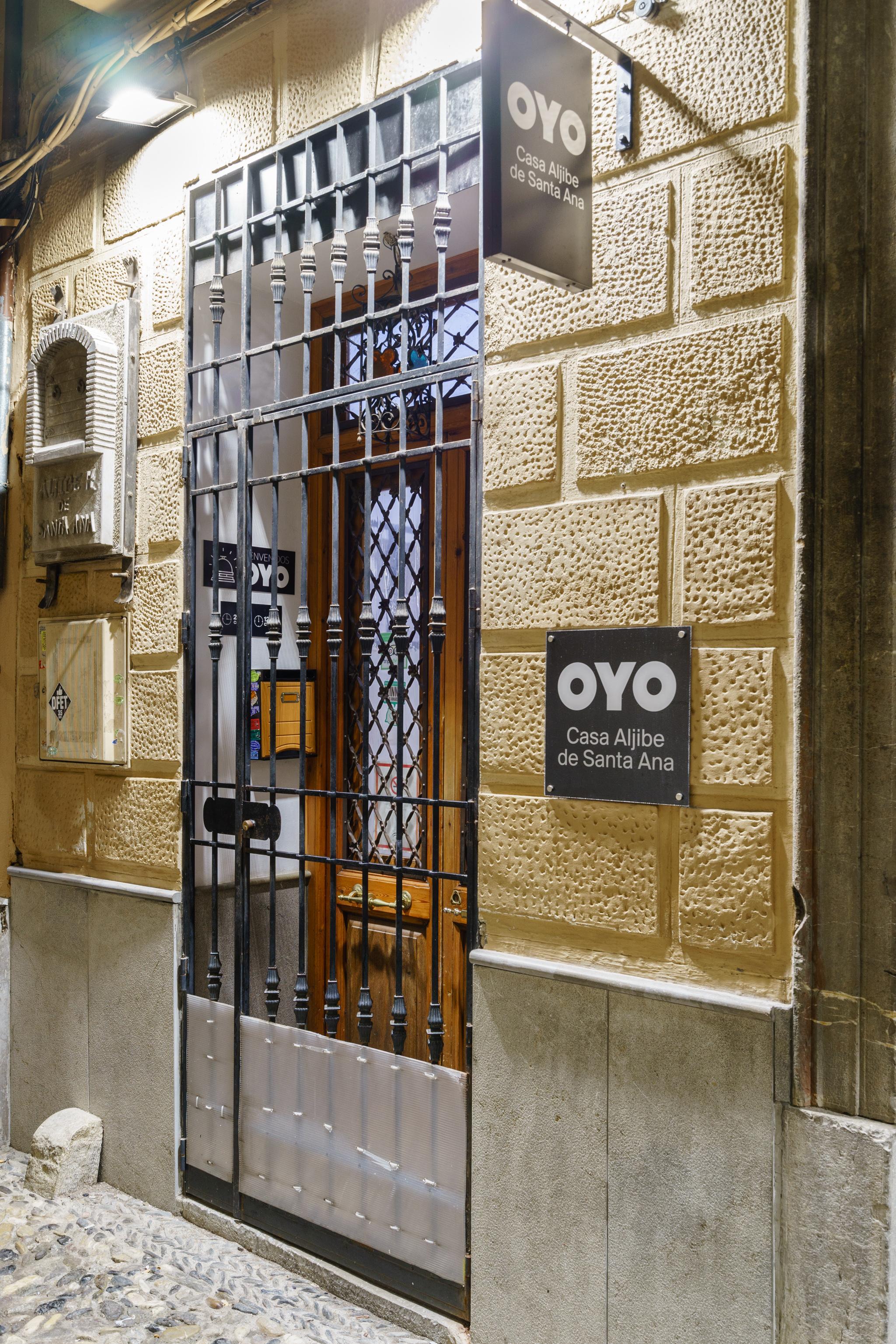 Oyo Casa Aljibe De Santa Ana Pensión Granada