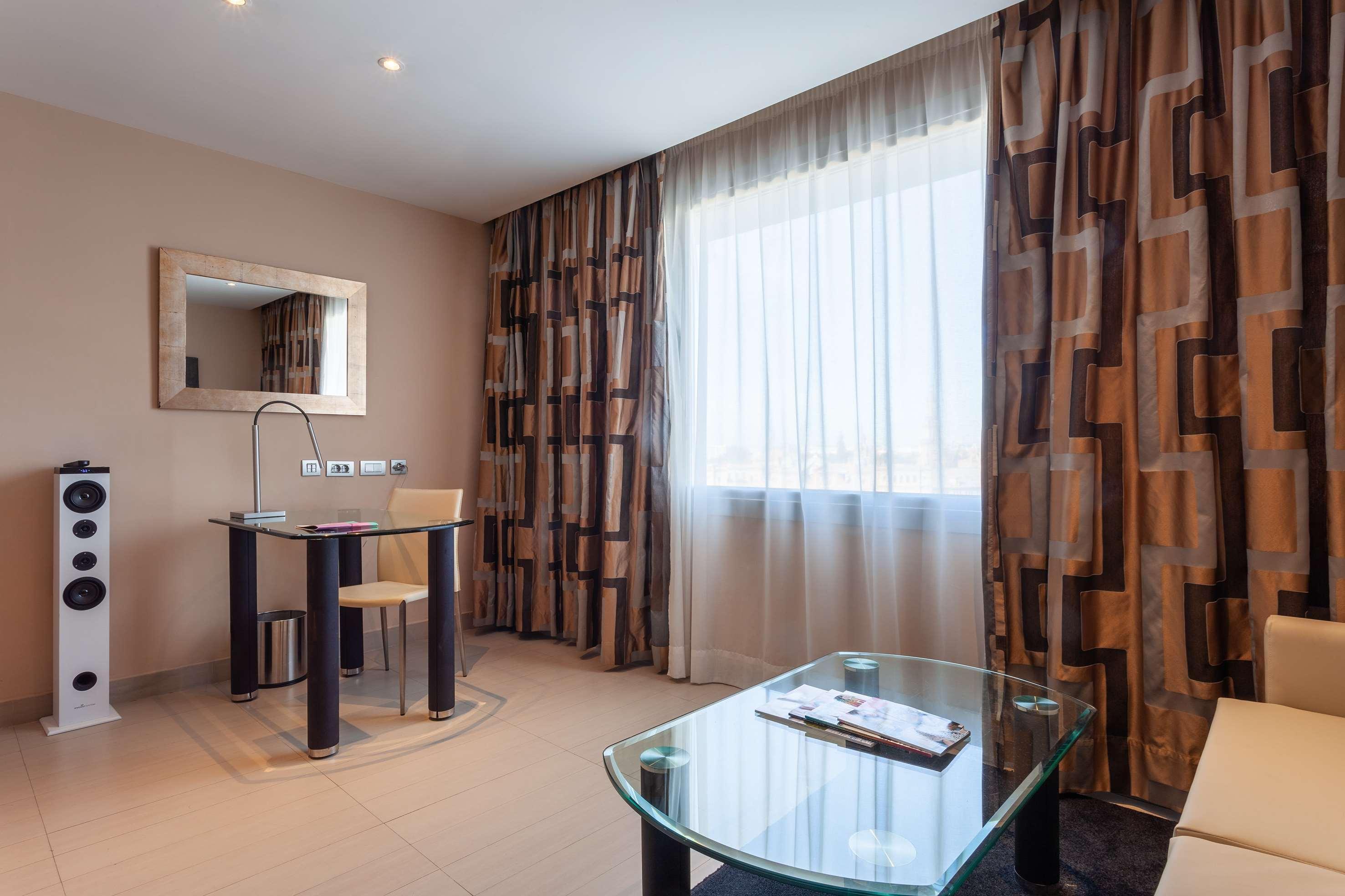 Hotel The Level At Melia Seville
