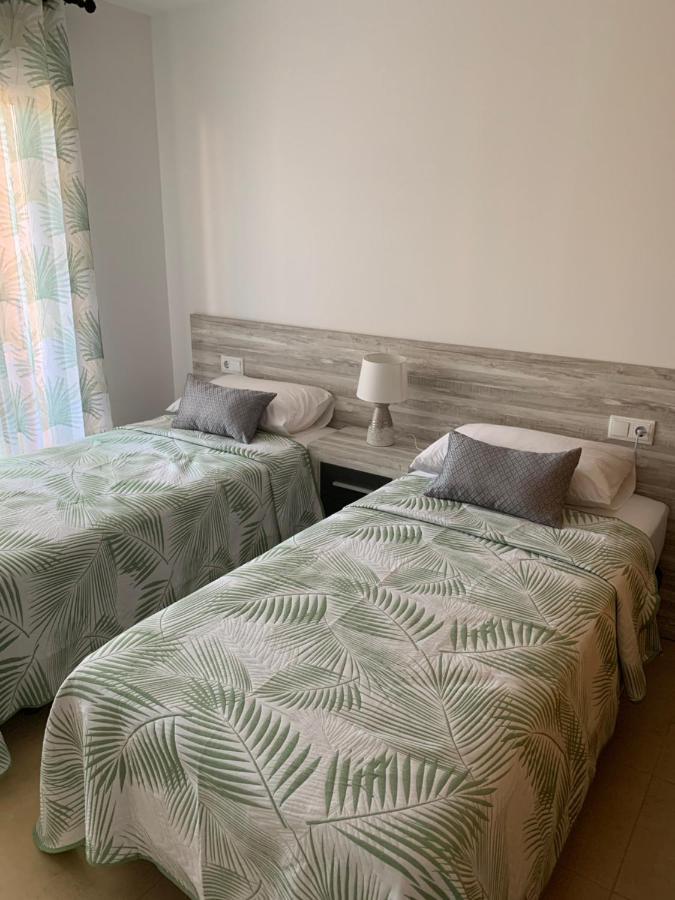 Luxury 2 Bedroom 2 Bathroom South Facing Second Floor Apartamento