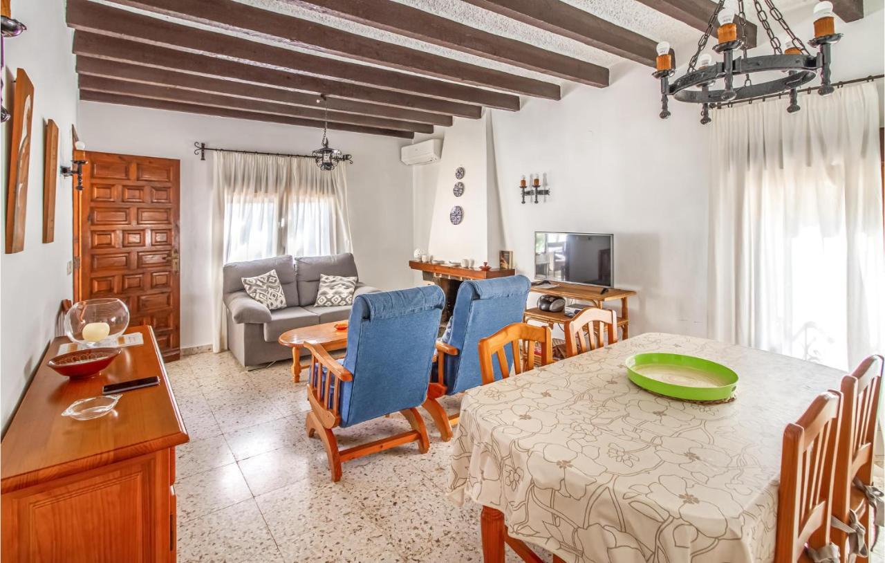 Holiday home Holiday Home Vista Ifach By Interhome