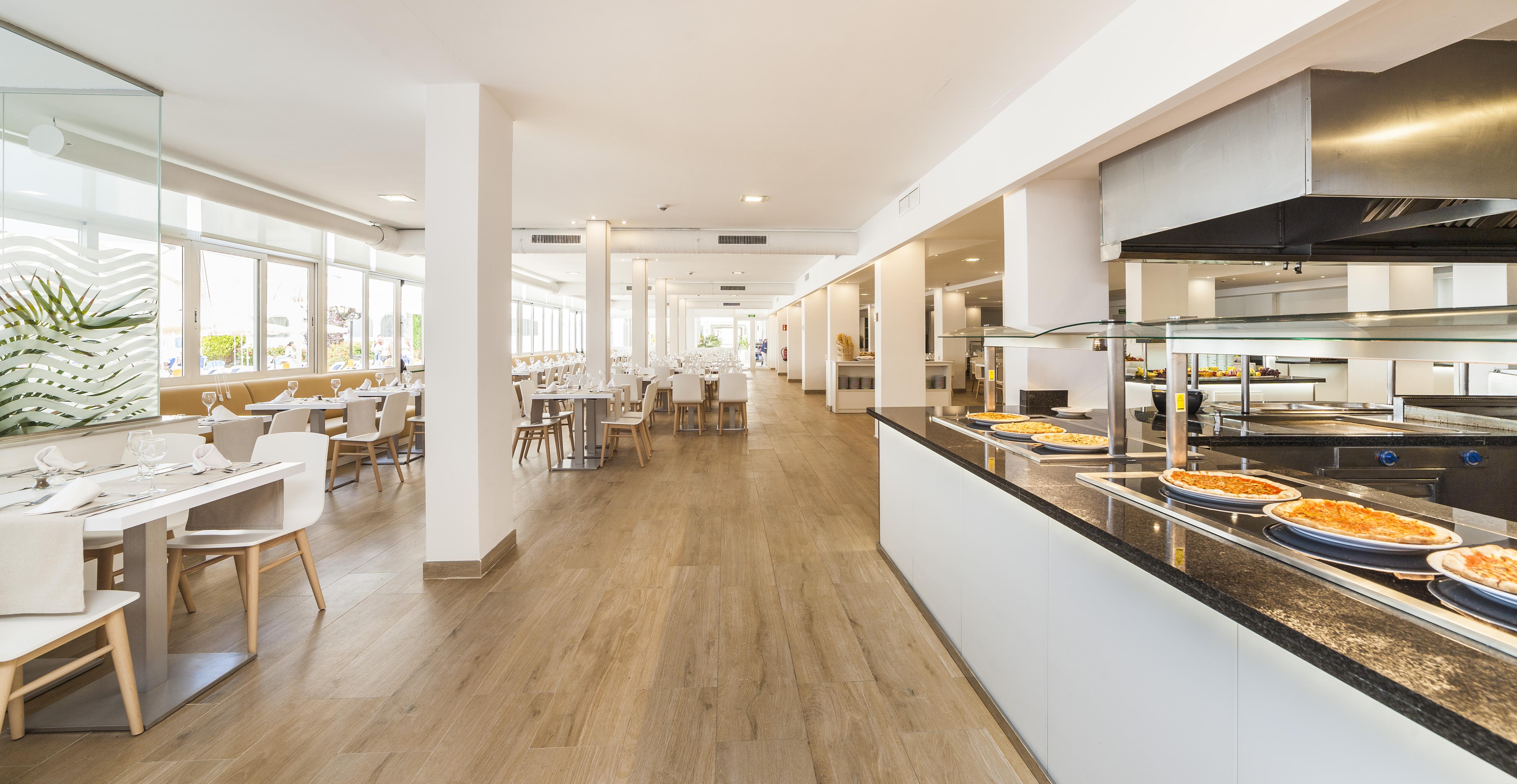 Aparthotel Globales Lord Nelson (adults Only) 3*
