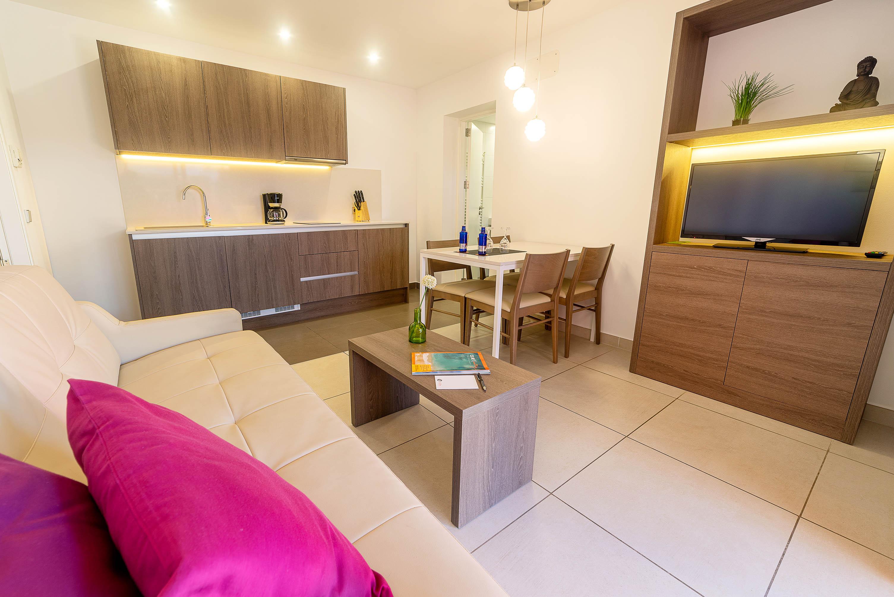 Paradise Residencial Aparthotel