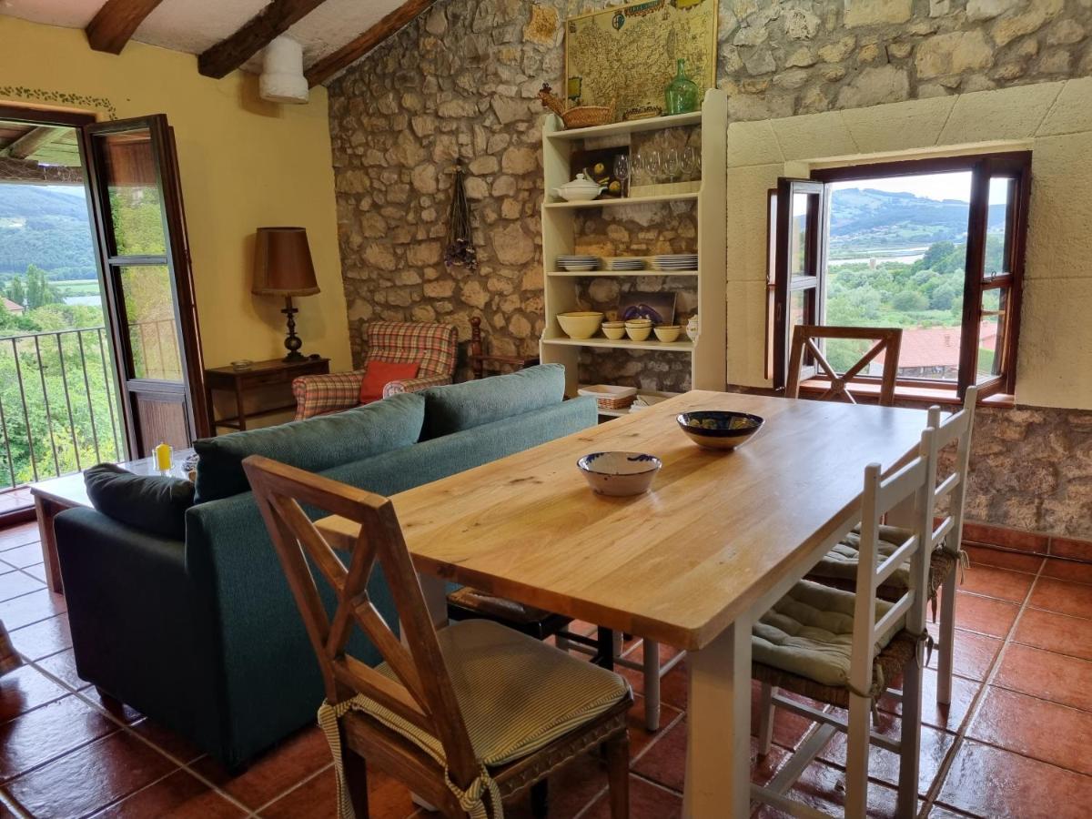 C08a01 ático Con Encanto Apartamento Colindres