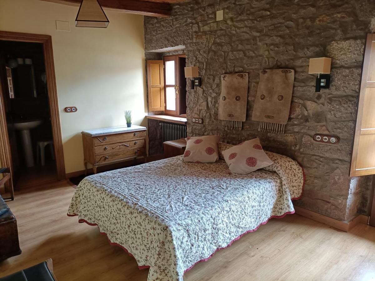 Casa Rural Anita * Cabrillanes