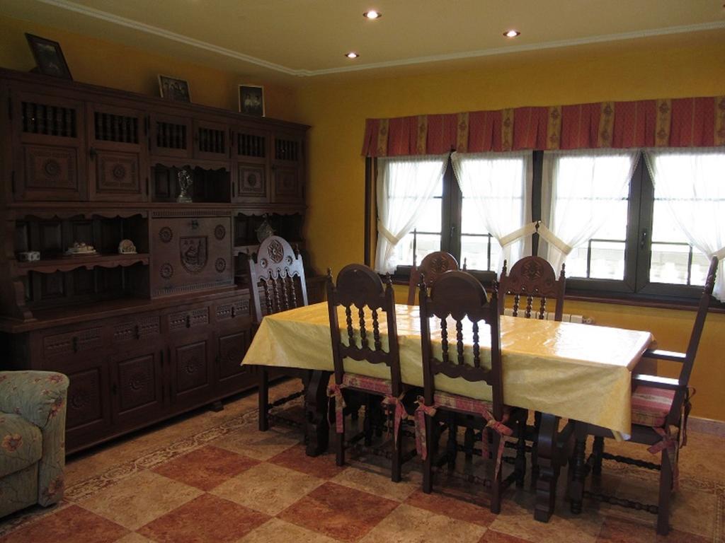 Vivienda Sampedri Holiday home