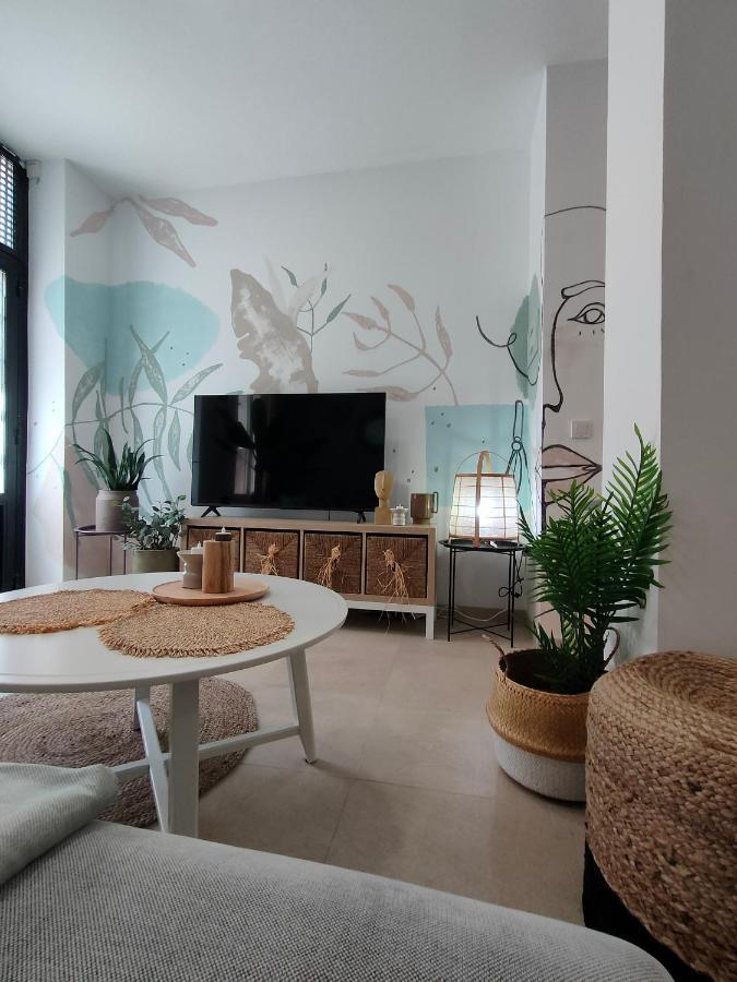 Hola Apartamento *
