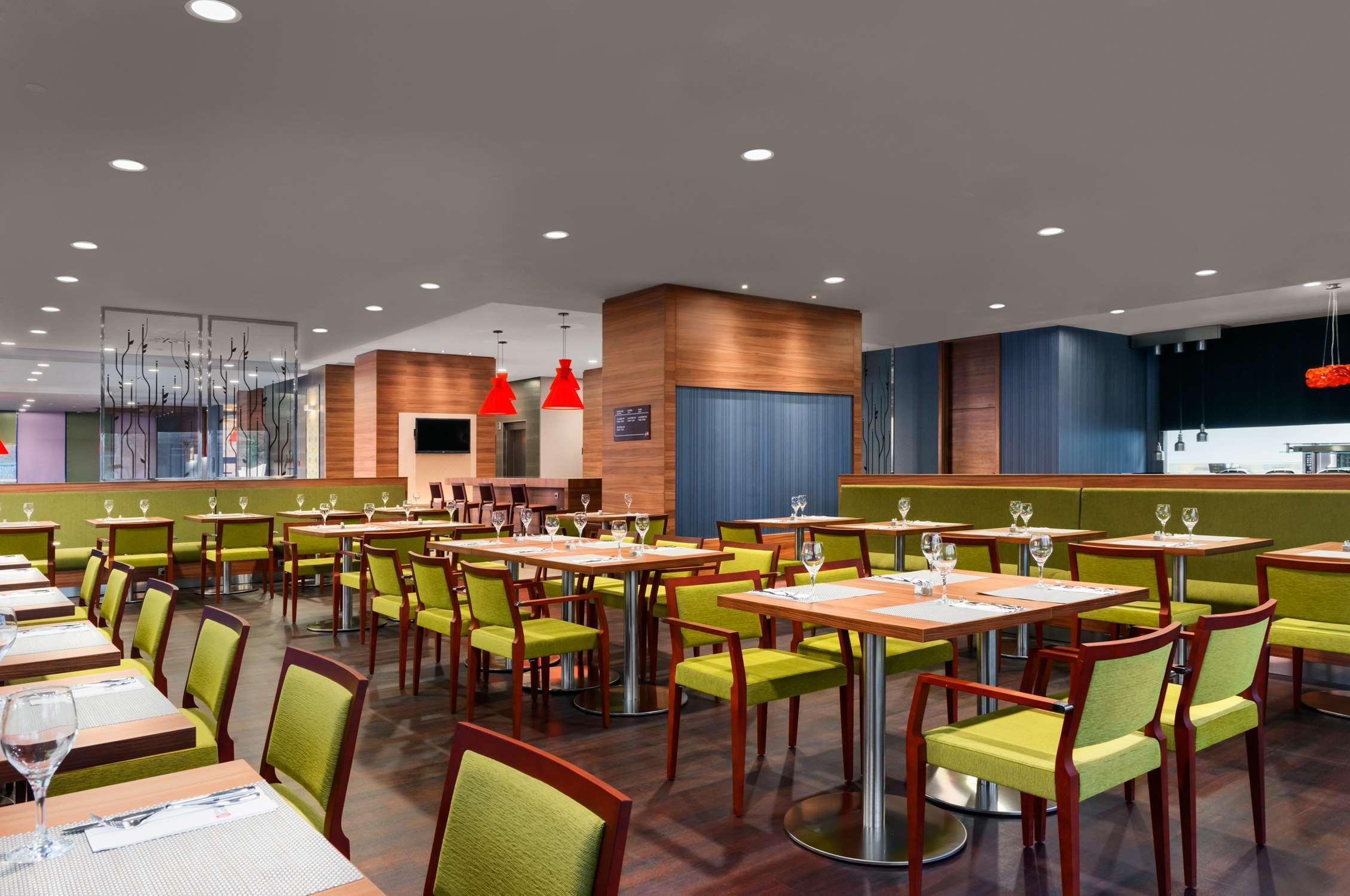 Hilton Garden Hotel 4*