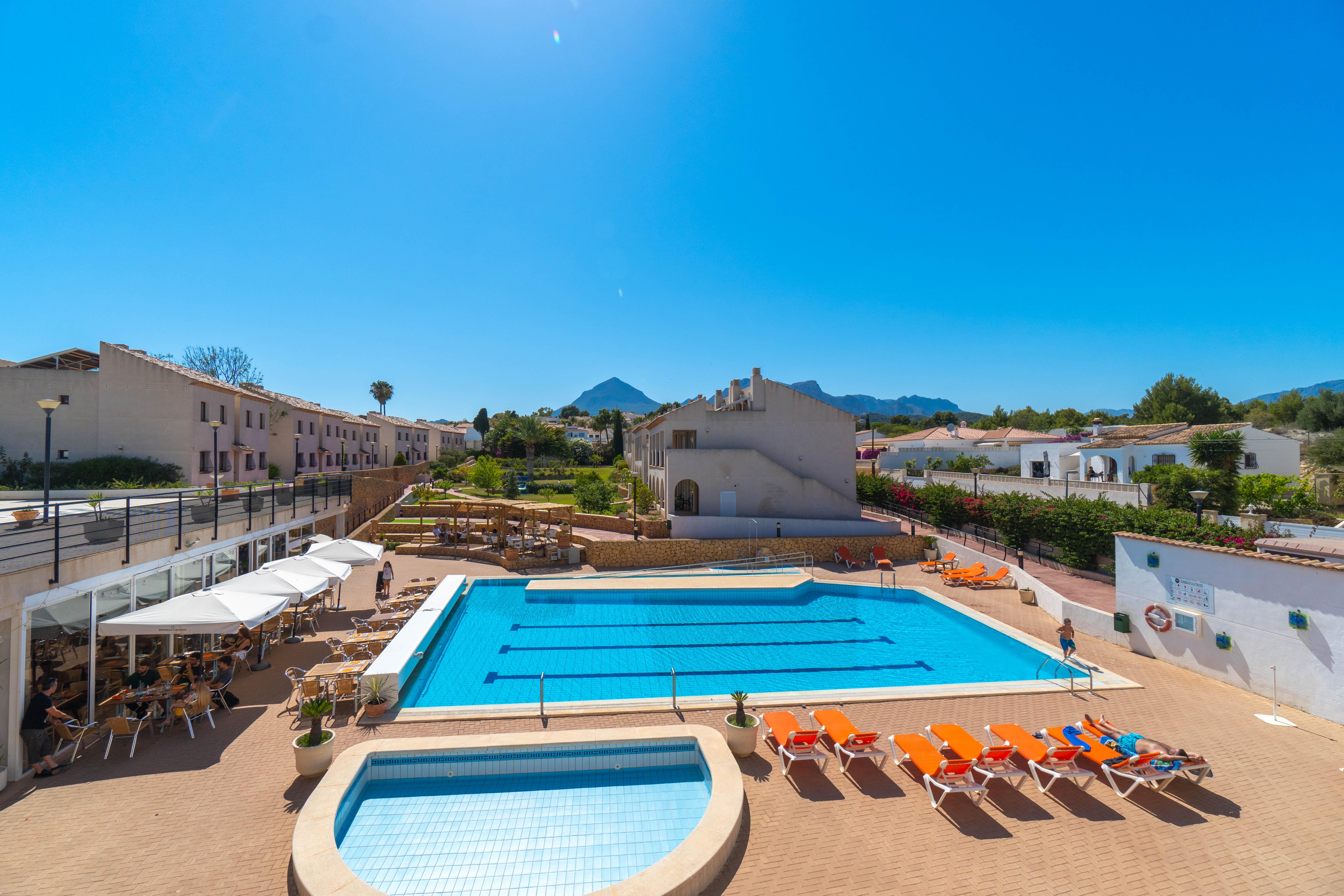 L'alfas Oasis 3*