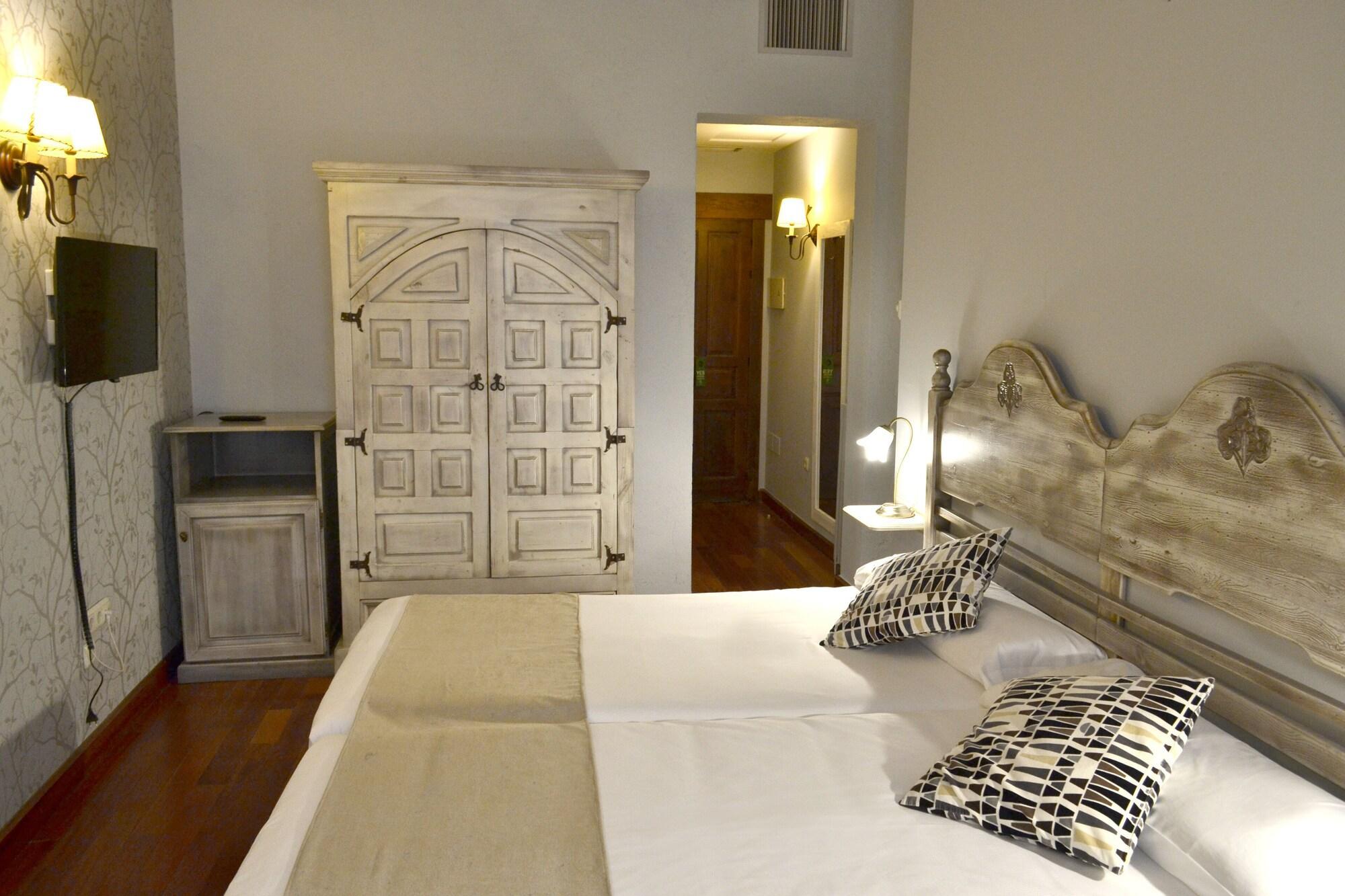 Hotel Alda Via Leon