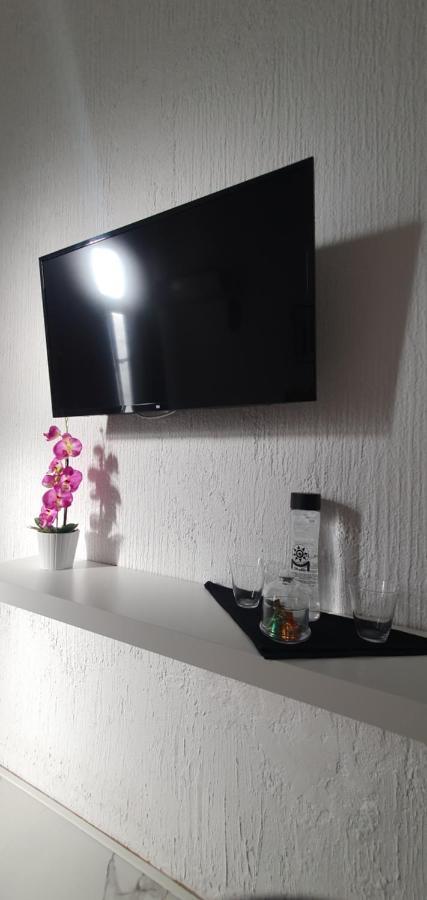 Mojo Boutique 2*