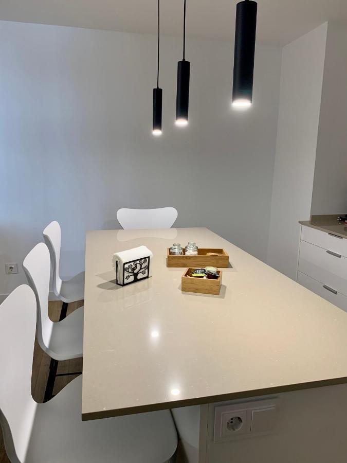 Piso Exclusivo En Centrico, Negocios, Confort * Vigo