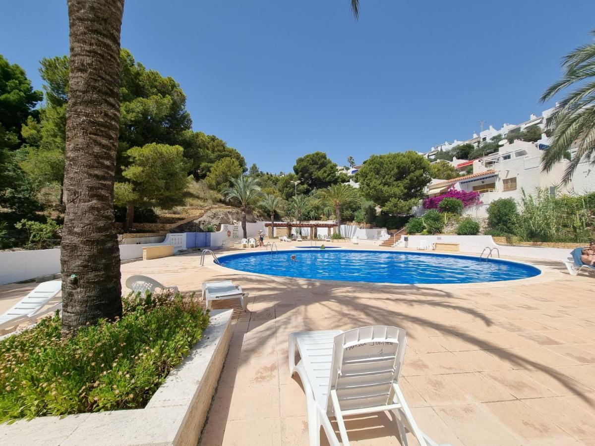 Seaside 2 Bedroom With Pool