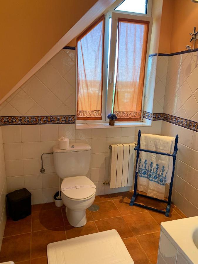Con Baño Privado En Entorno Natural Habitación en casa particular Igollo