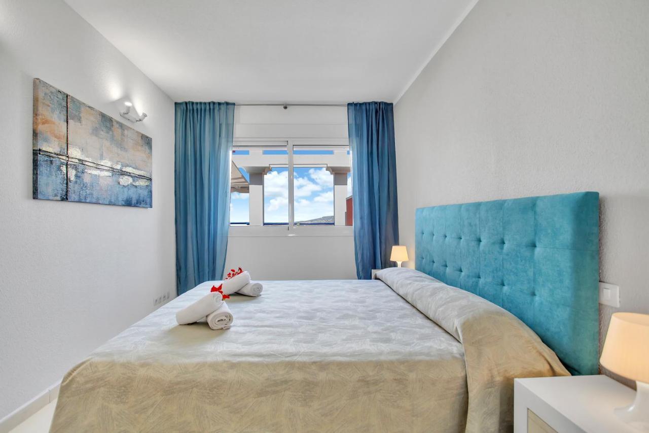 Wonderful View, Huge Terrace Solarium, Private Parking * Costa Adeje (Tenerife)