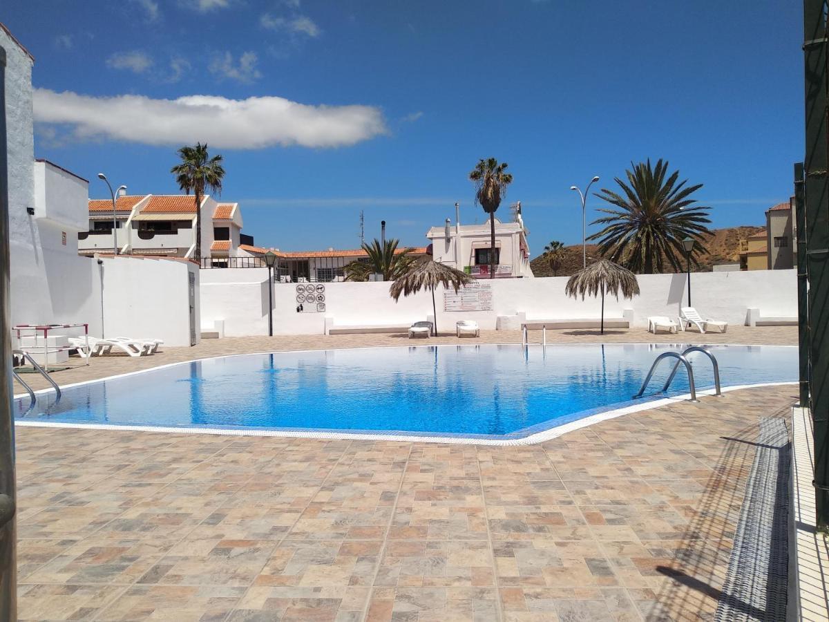 Apartamento Con Grande Terraza Y Con 4 Piscinas