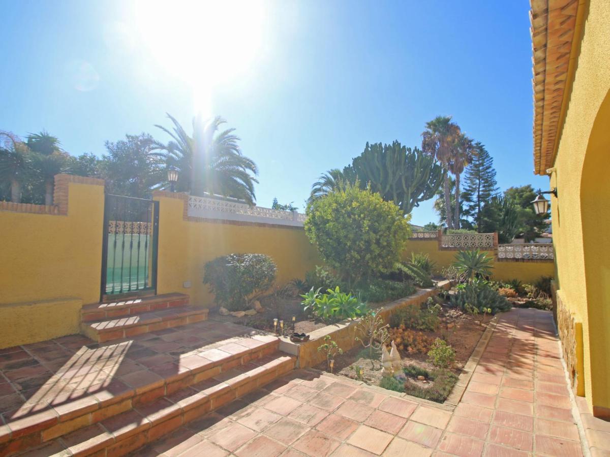 Jardin By Interhome Villa Calpe