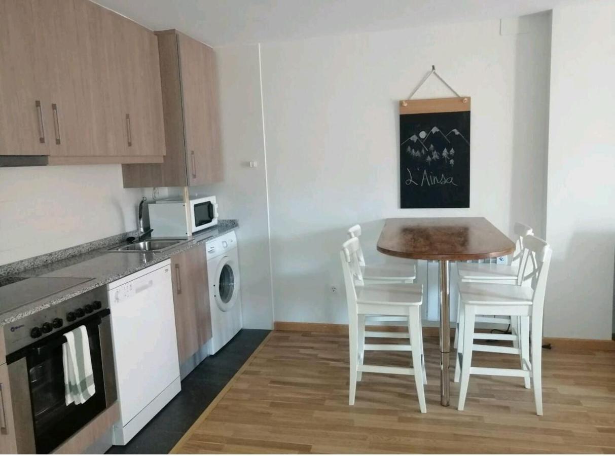 La Montañesa En Aínsa, Bonito Con Grande Terraza Apartamento *
