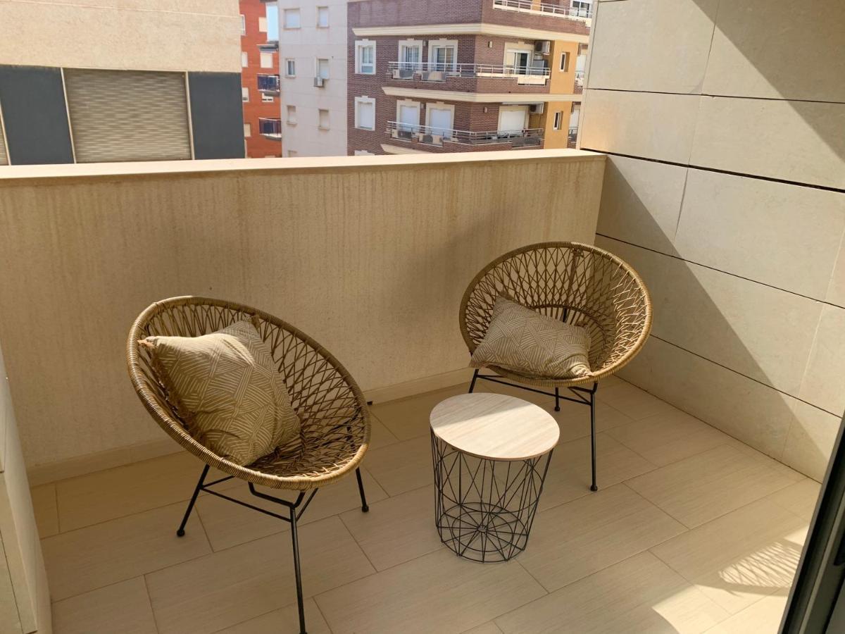 Precioso Primera Línea De Playa Apartamento *