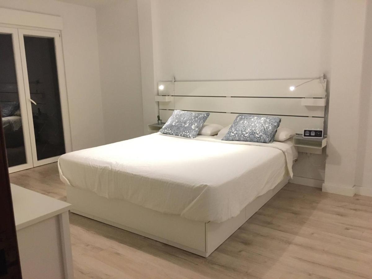Acogedor Y Luminoso Piso Con Balcón Apartamento *
