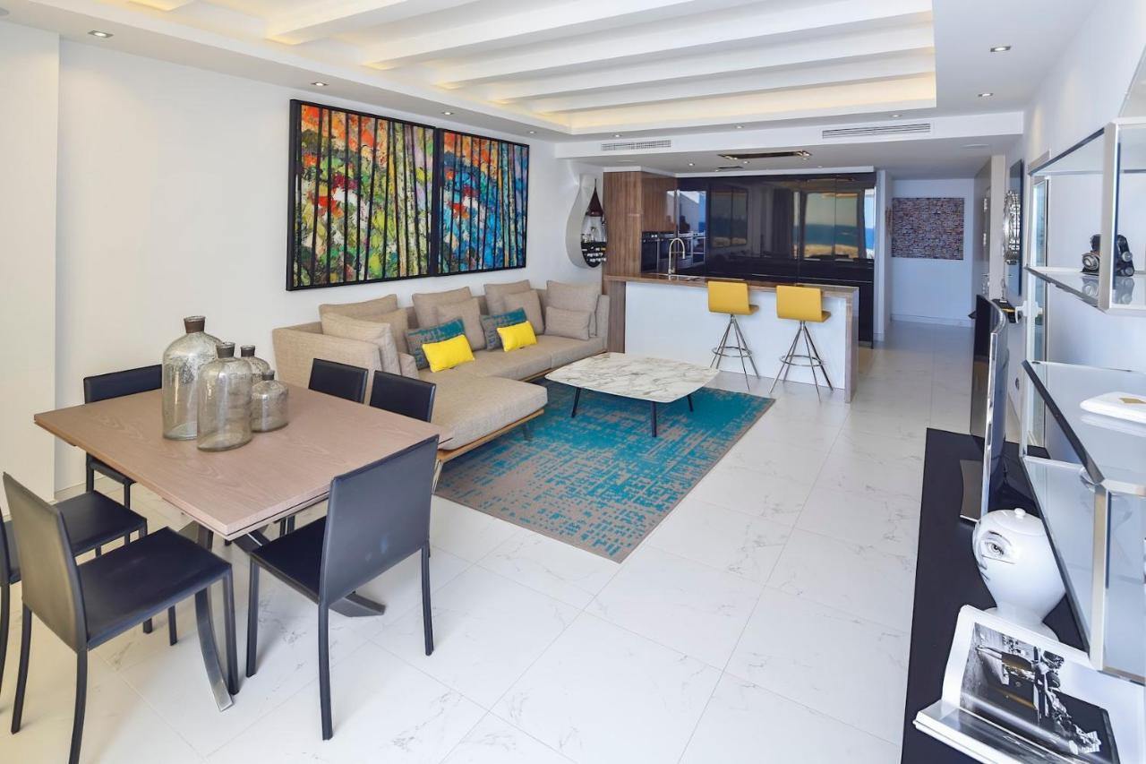 306 -luxury Selection- Puerto Banus Front Line Penthouse Apartment