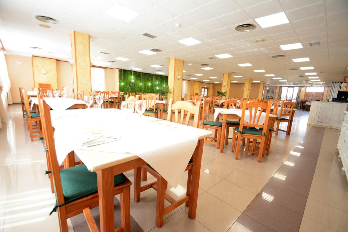 La Imperial Hotel 2*