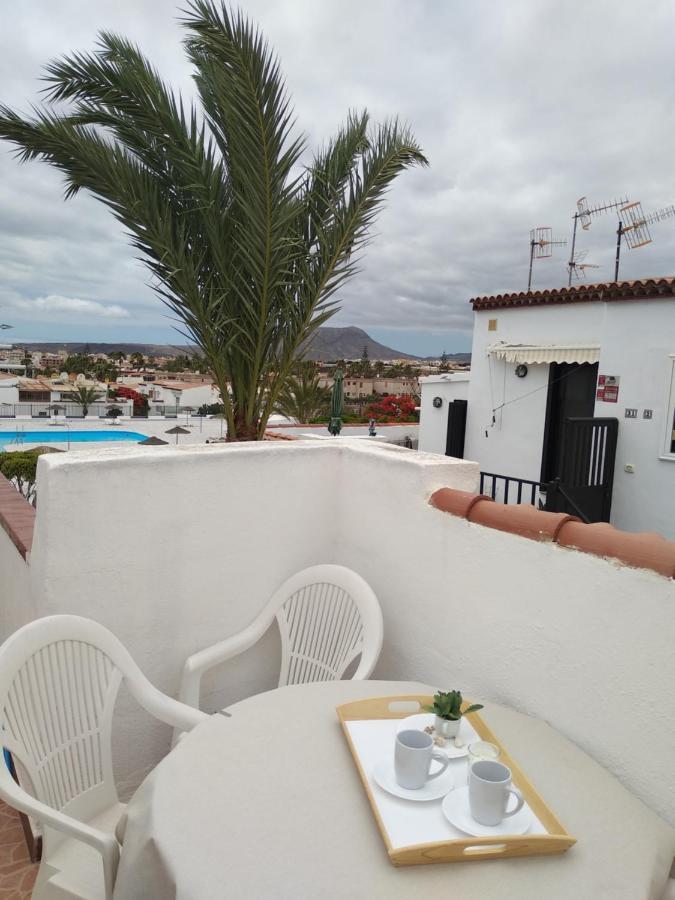 Apartamento Con Grande Terraza Y Con 4 Piscinas *