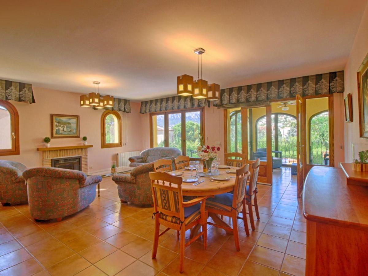 Jardin By Interhome Villa Calpe