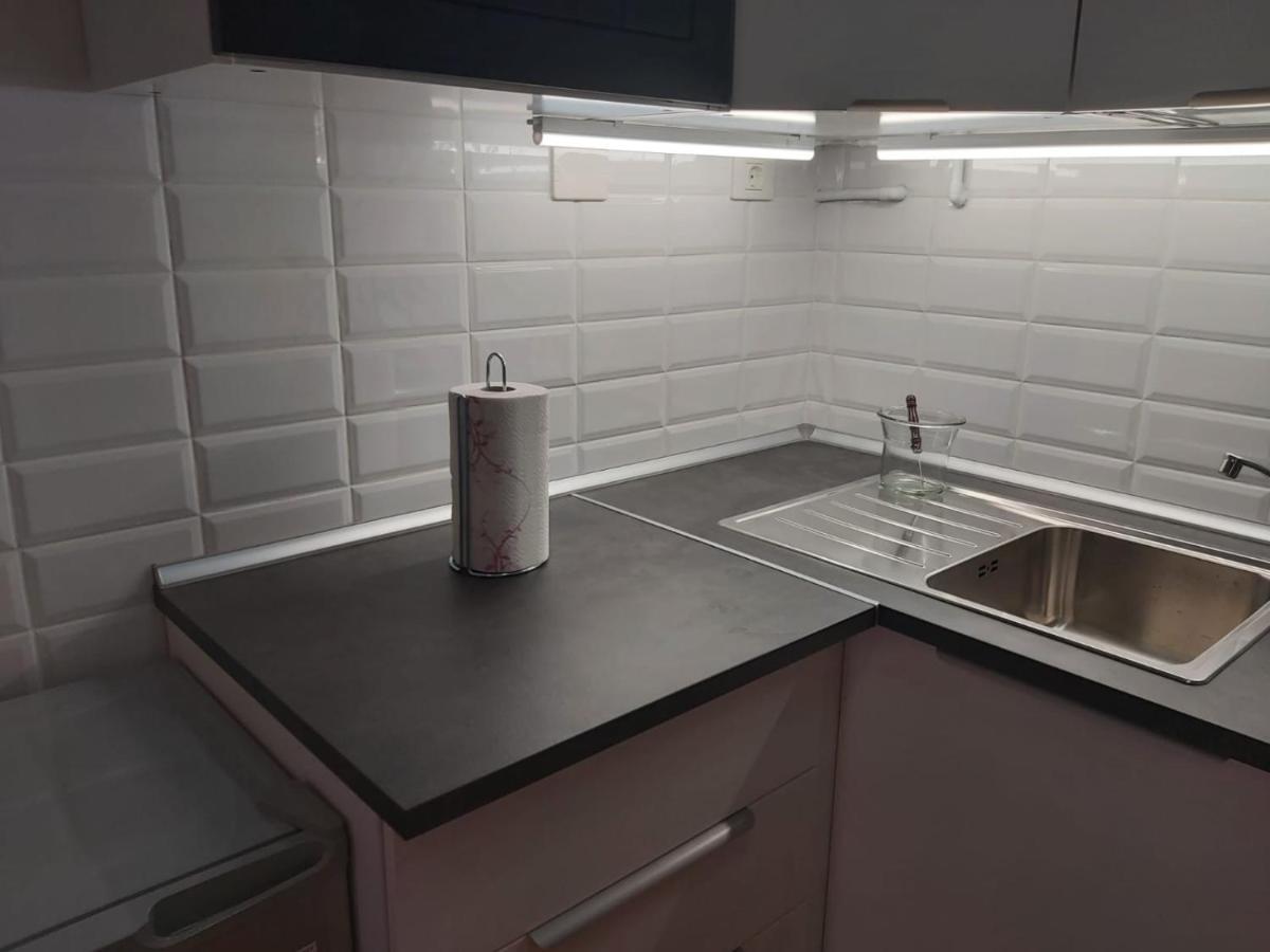 Apartamento Recién Renovado, Con Parking *