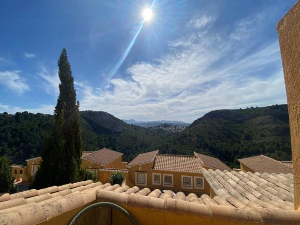 Apartamento Con Terraza En Complejo Residencial *