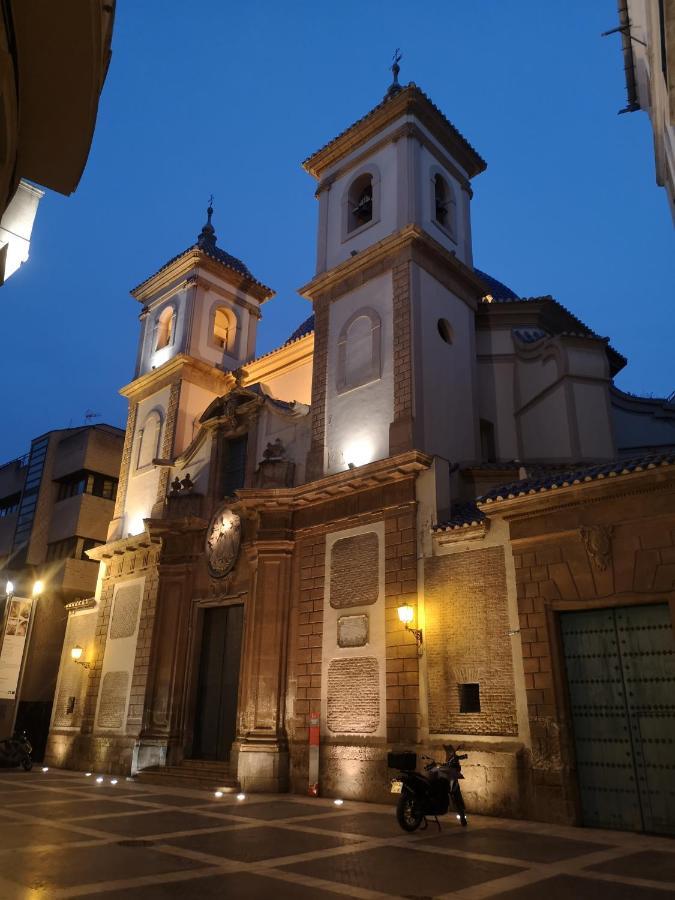 C. Del Mar - De Luxe Centrum Apartamento *