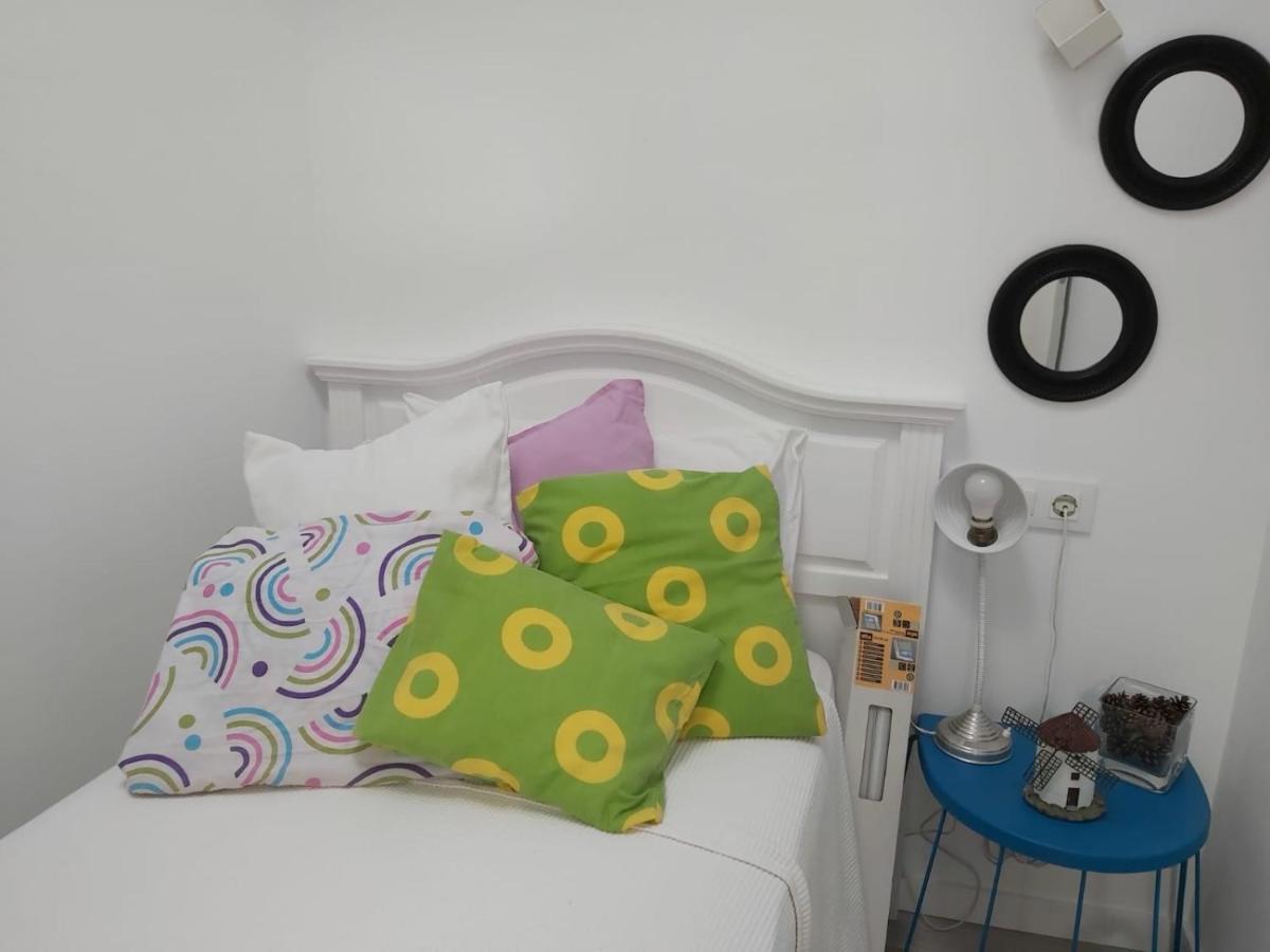 Moderno Apartamento Con Terraza Al Lado Paseo Maritimo De La Guardia. *