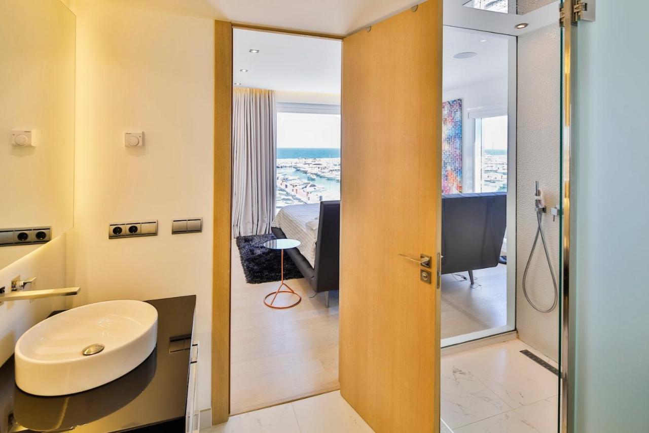 306 -luxury Selection- Puerto Banus Front Line Penthouse Marbella