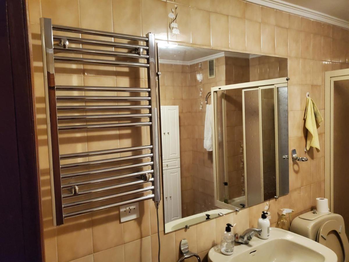 Classic Bedroom In The Center Of Habitación en casa particular Alicante