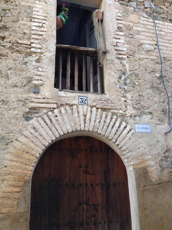 Cal Joanet, Acollidora Caseta A Holiday home Gratallops