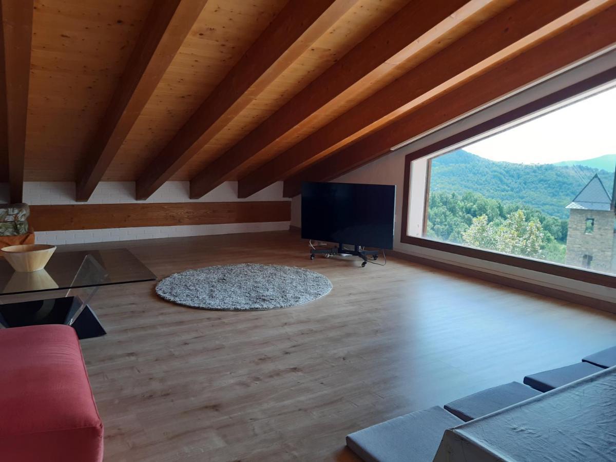 Con Vistas En El Corazon Del Pirineo