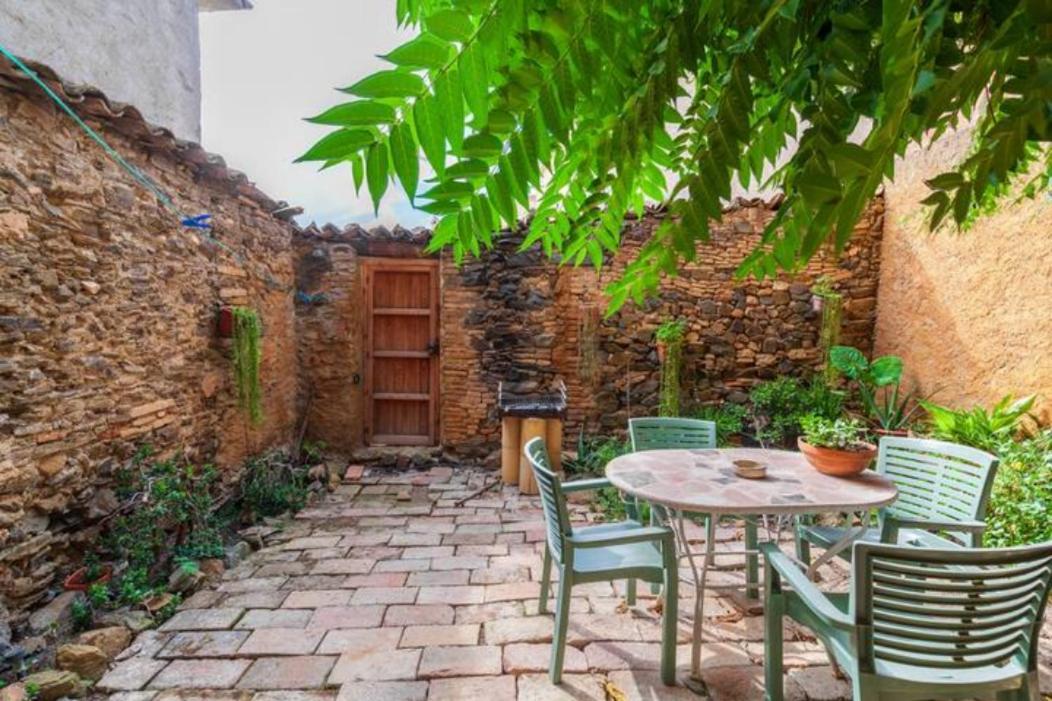 Cal Joanet, Acollidora Caseta A Gratallops