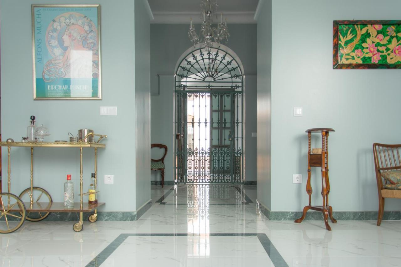 Casa Señorial Con Piscina. Casa Donna Isabel