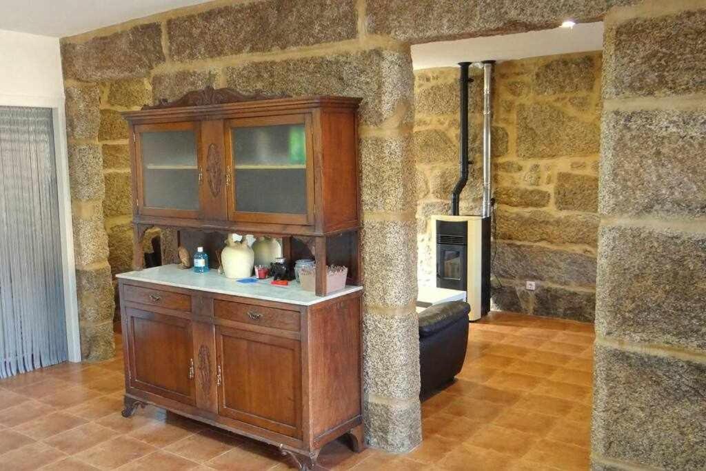 Recién Restaurada En Canedo Con Terraza * Carnota