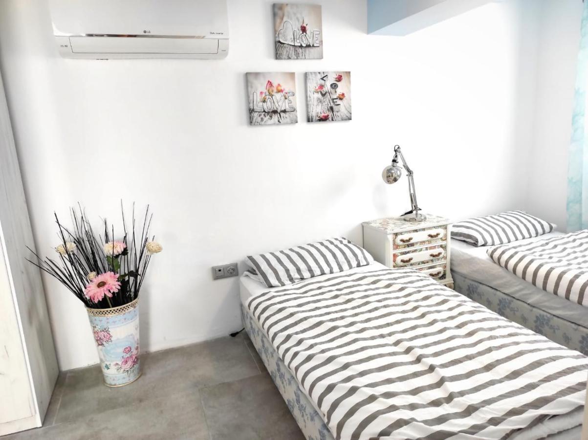 Casa Sonrisa Apartment *