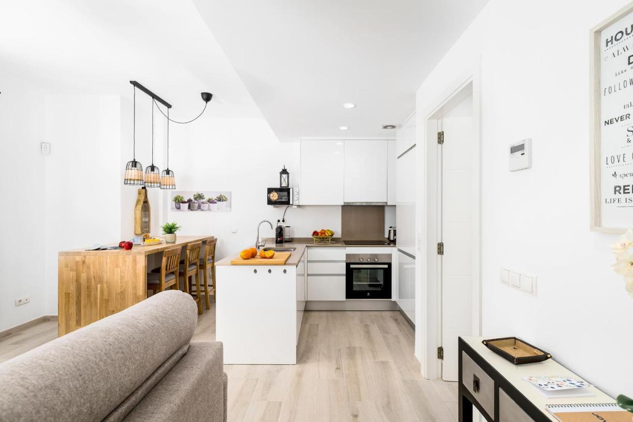 Deluxe Con Piscina, Terraza & Parking Apartamento Málaga