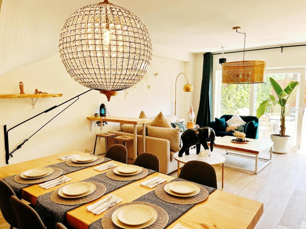Cheerful Townhouse Center 5 Bedrooms Pool And Terrace Sitges