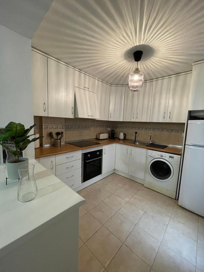 Apartment Three Bedroom With Pool In *