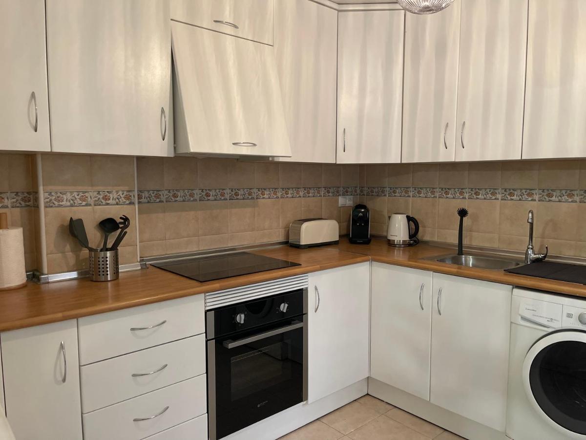 Three Bedroom With Pool In *