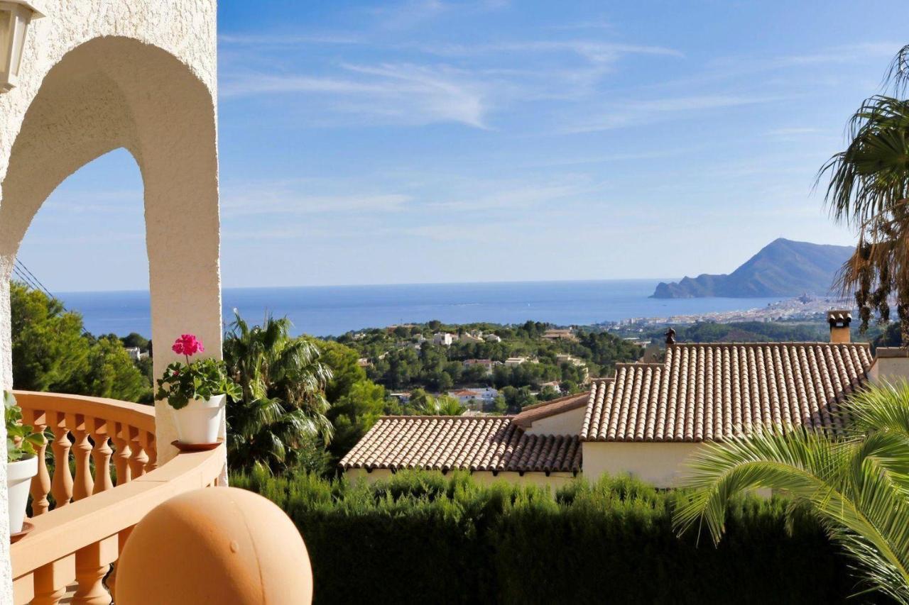 Large With Private Pool Chalet *