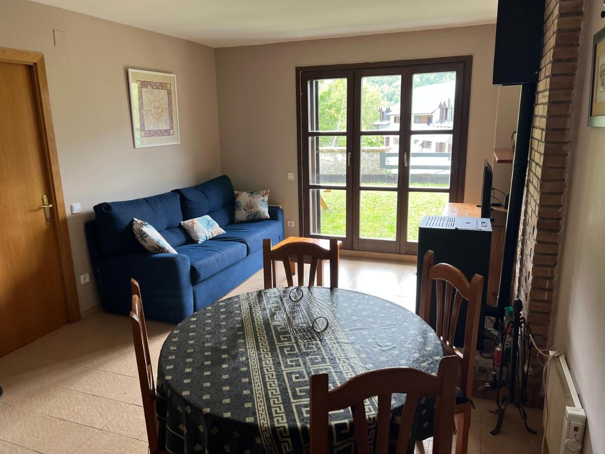 A Pie De Pistas De Zz House Apartment