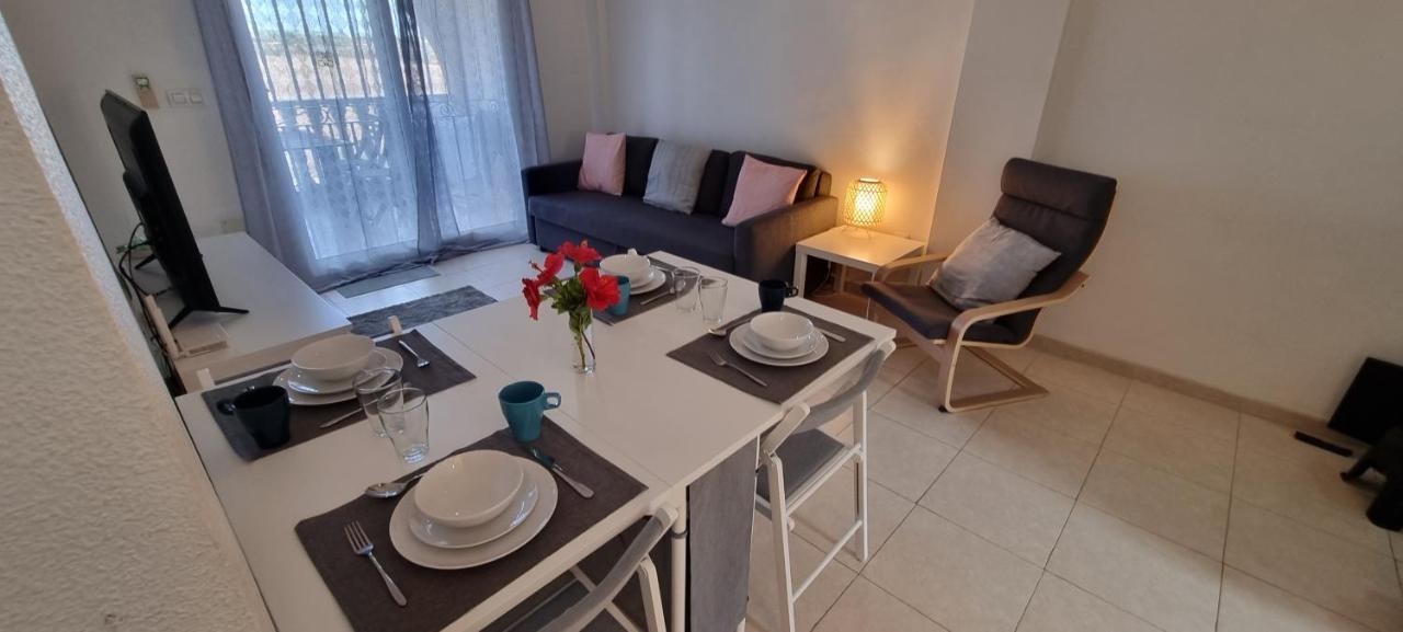 Lovely 2 Bed, 2 Bath Apt With 2 Large Pools Apartamento Los Alcázares