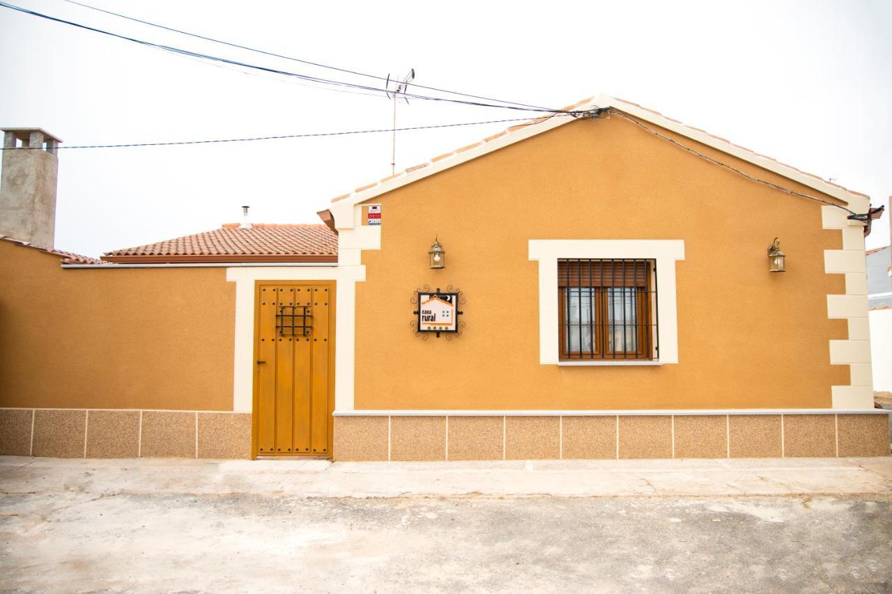 Holiday home La Casa De Los Bisa Sanchidrian