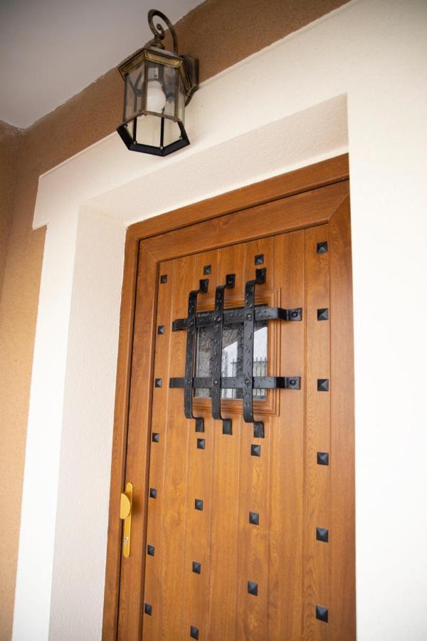 La Casa De Los Bisa Holiday home Sanchidrian