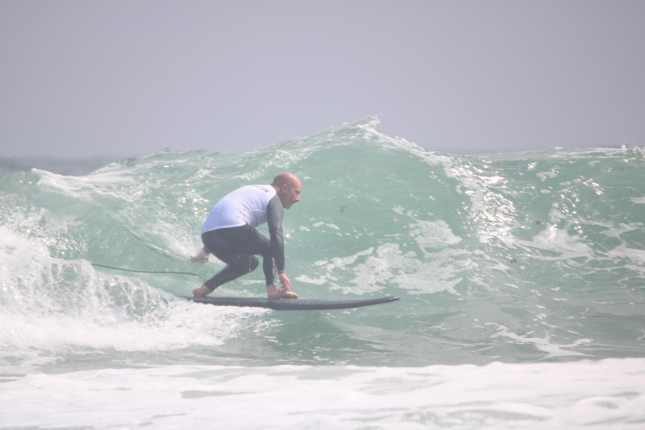 Alima Surf & Hotel *